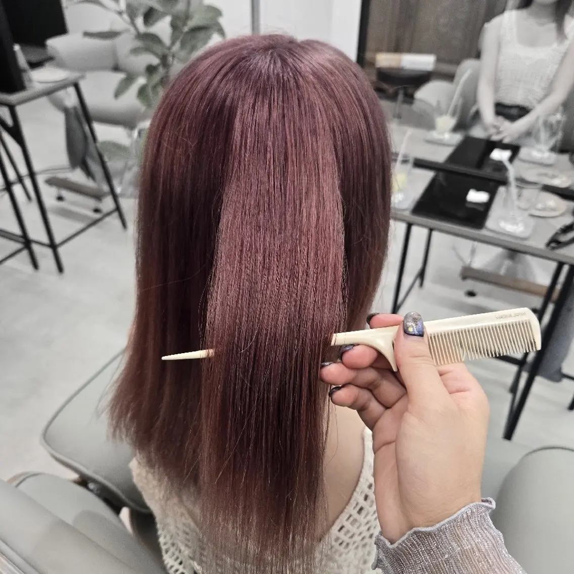 カラー ヘアカラー トリートメント 艶髪縮毛矯正×透明感 カラー◎mikuのヘアスタイル