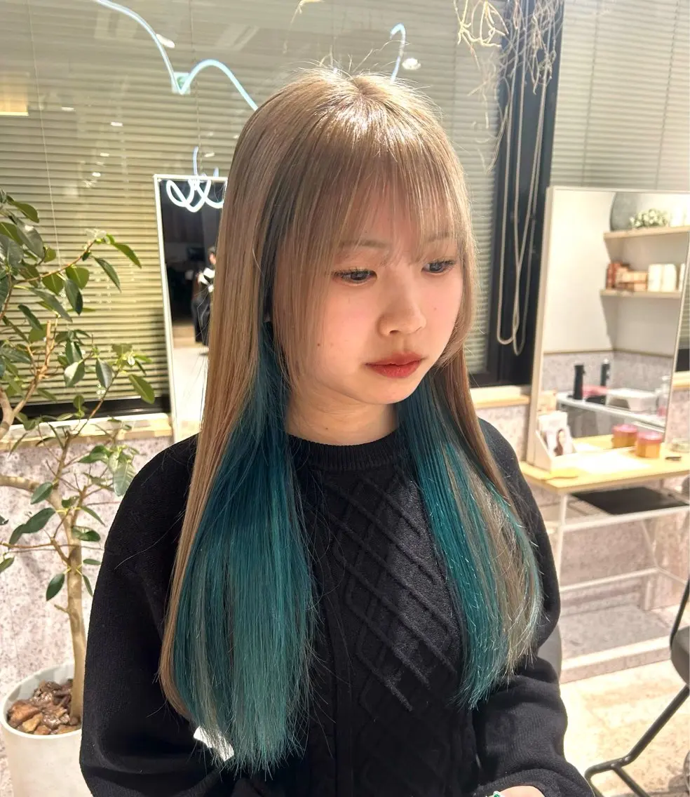 カラー ダブルカラー イヤリングカラー ハイトーンカラー インナーカラー 髪質改善 ヘアカラー トリートメント ♡透明感カラー★ ネイル/しの♡のヘアスタイル
