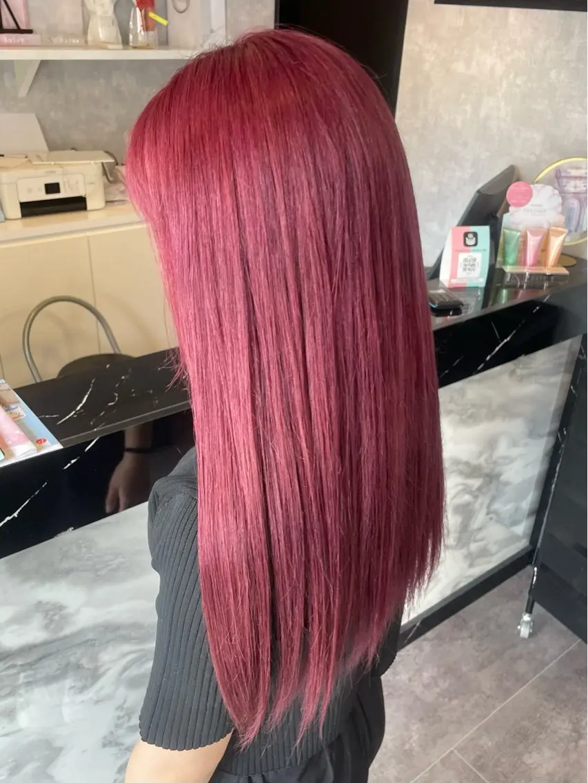 ロング カラー カシス ピンクカラー ヘアカラー トリートメント  ︎︎ 寧音のヘアスタイル
