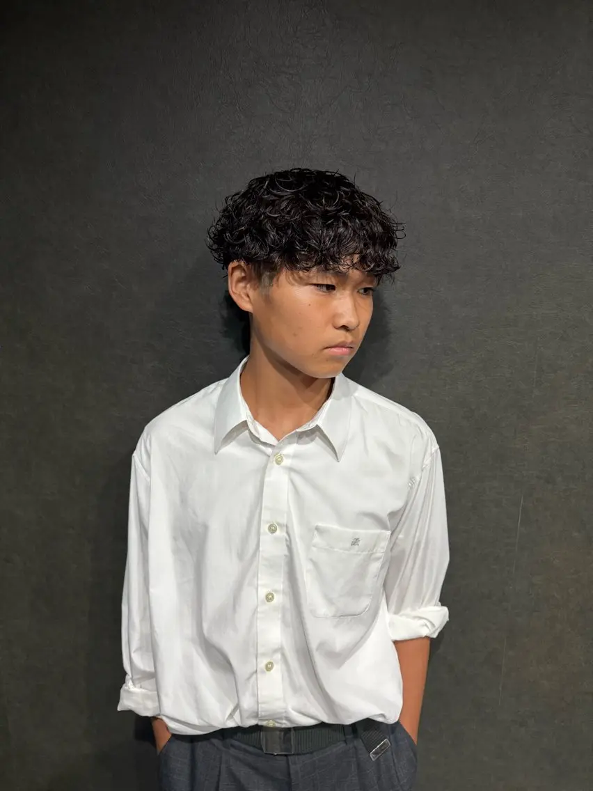 パーマ メンズ カット パーマ Les Mainsのヘアスタイル