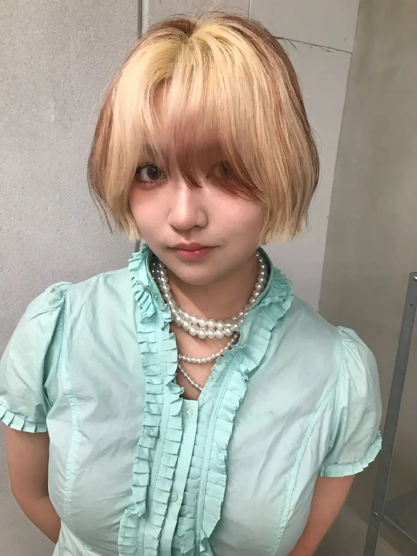 ショート ヘアカラー fev Rionのヘアスタイル