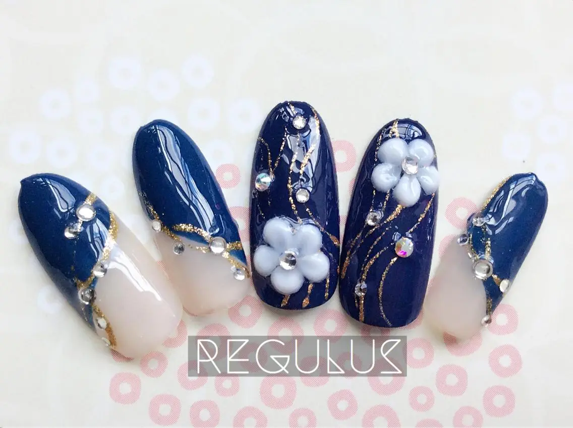 ネイル 成人式 ネイルチップ Regulus 西川のネイルデザイン