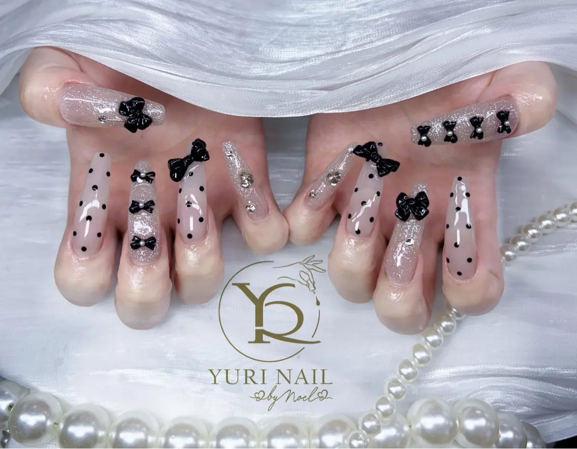 ネイル ハンドネイル フットネイル ハンドケア YURI Nail NARITAのネイルデザイン