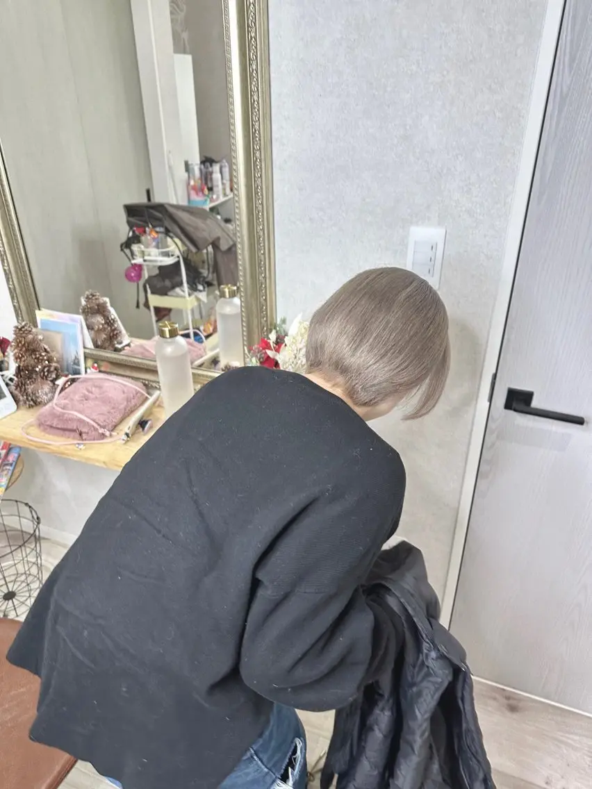 ショート カラー カット ヘアカラー トリートメント Designer EGGのマツエク・マツパデザイン