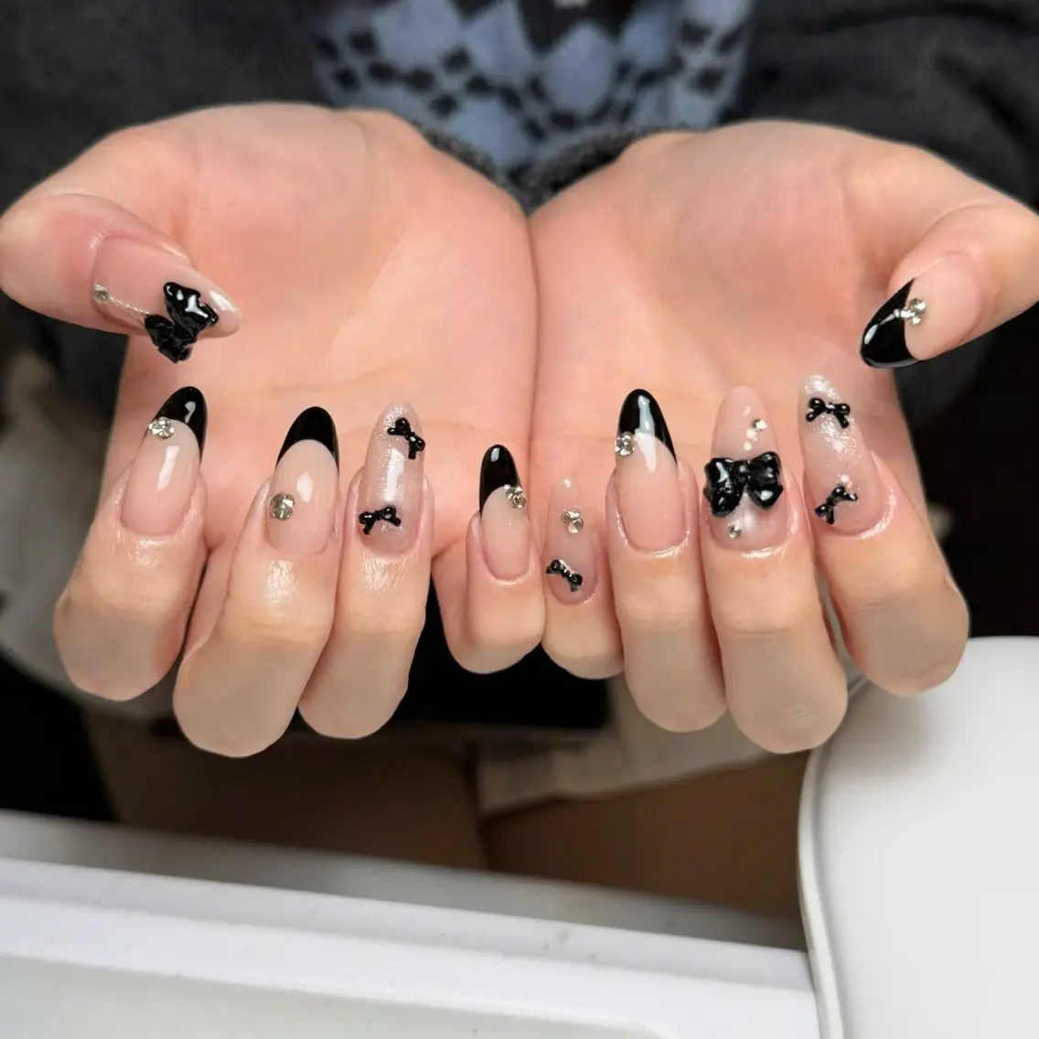 ネイル オーロラネイル 長さ出し フレンチネイル ジェルネイル マグネットネイル ハンドネイル KITTY nailsのネイルデザイン