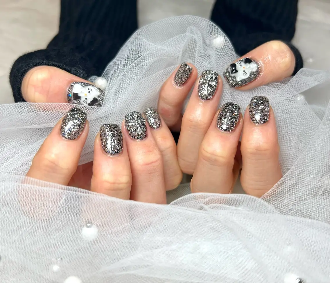 ネイル zir  nail 🕊️💗RIOのネイルデザイン