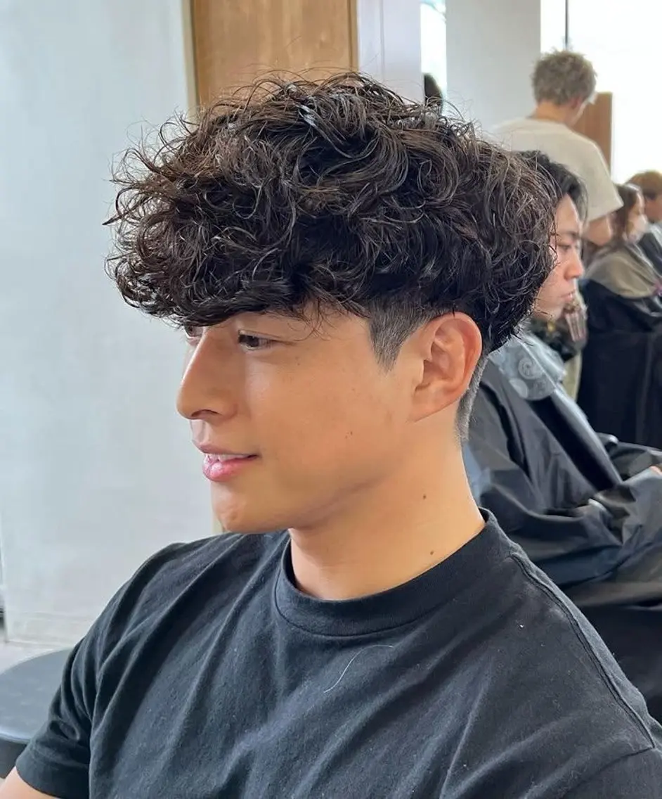 ショート パーマ メンズ 伊藤 蒼彩のヘアスタイル