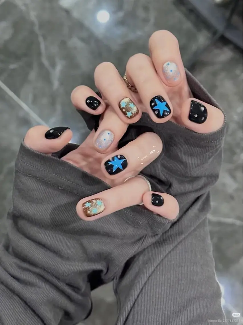 ネイル ジェルネイル 韓国ネイル 持ち込み シンプルネイル ワンホンネイル ハンドネイル 🎀Aura. Yurachanのネイルデザイン