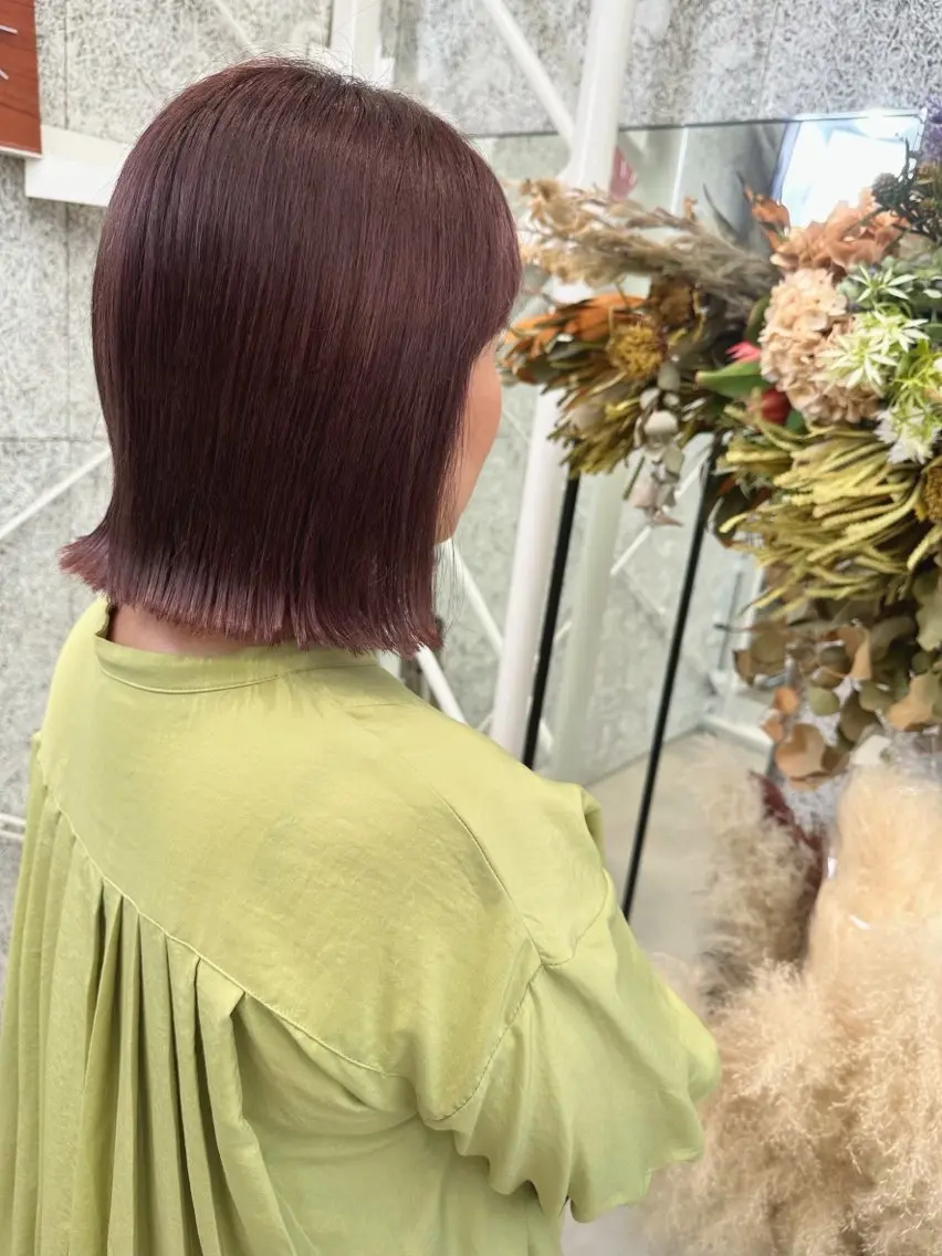 ミディアム カラー 宮本 茉衣子のヘアスタイル