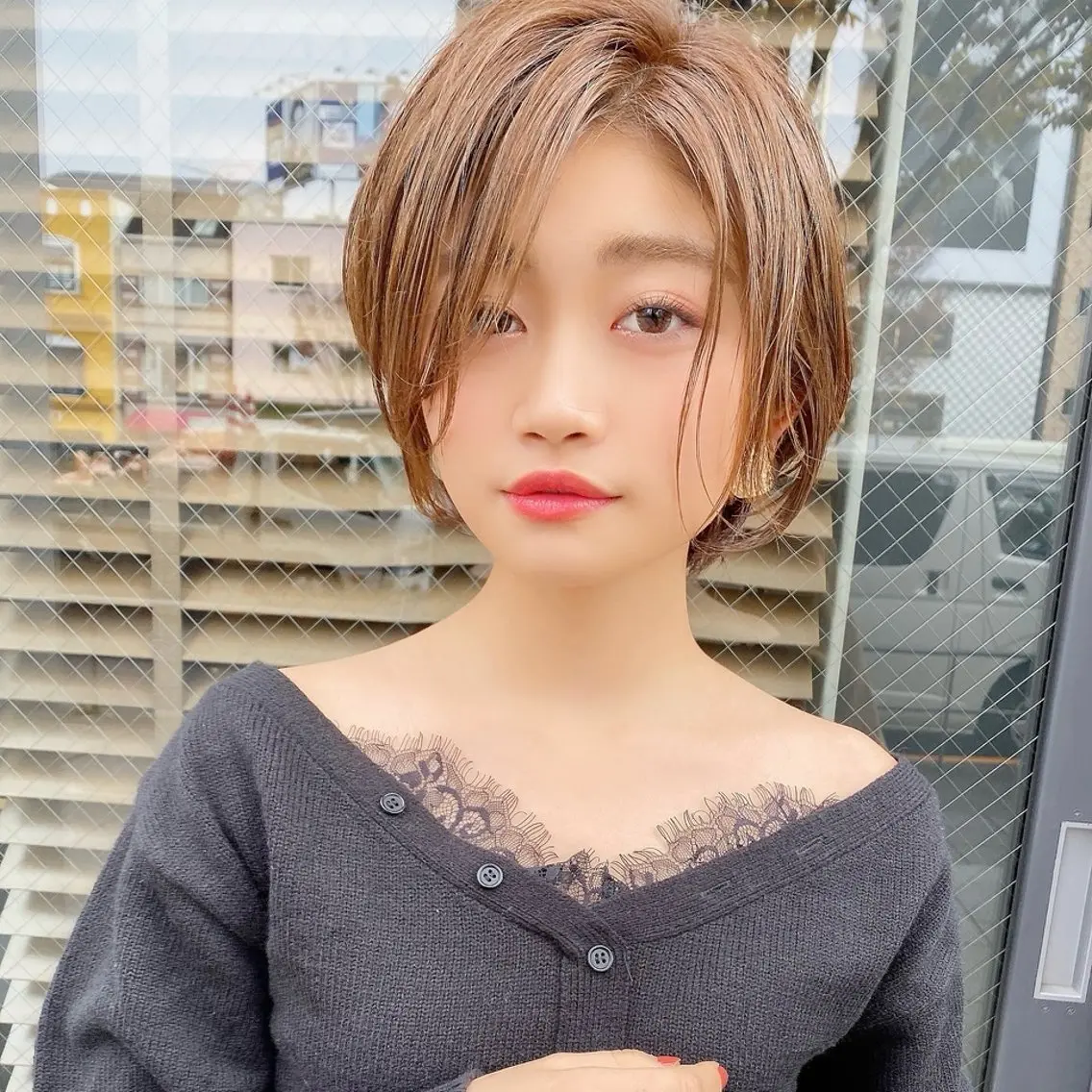 ショート ショートヘア ハイトーン/髪質改善 /ブリーチ縮毛のヘアスタイル