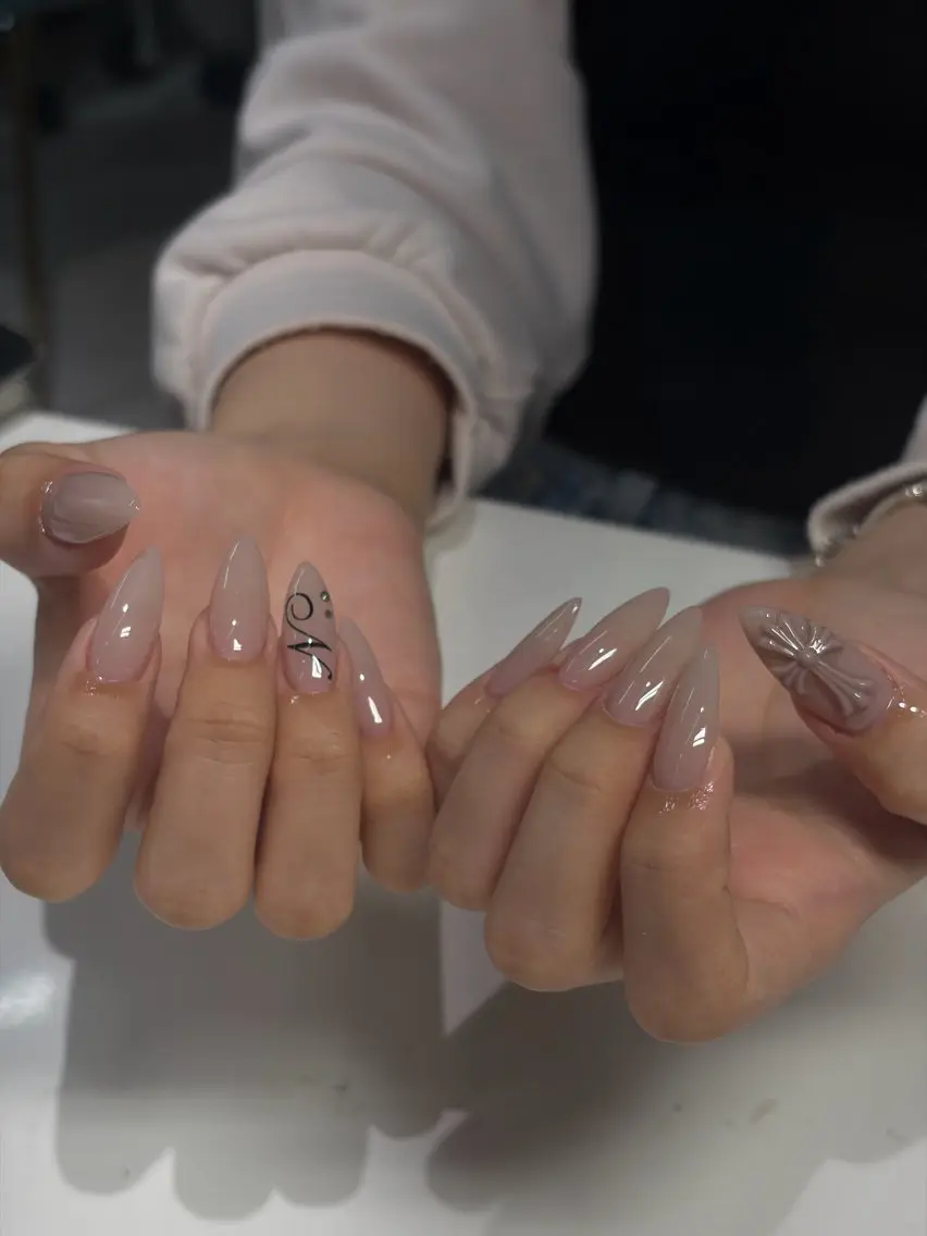 ネイル ハンドネイル 🌿WOLTOKYO 渋谷🌿miyuのネイルデザイン