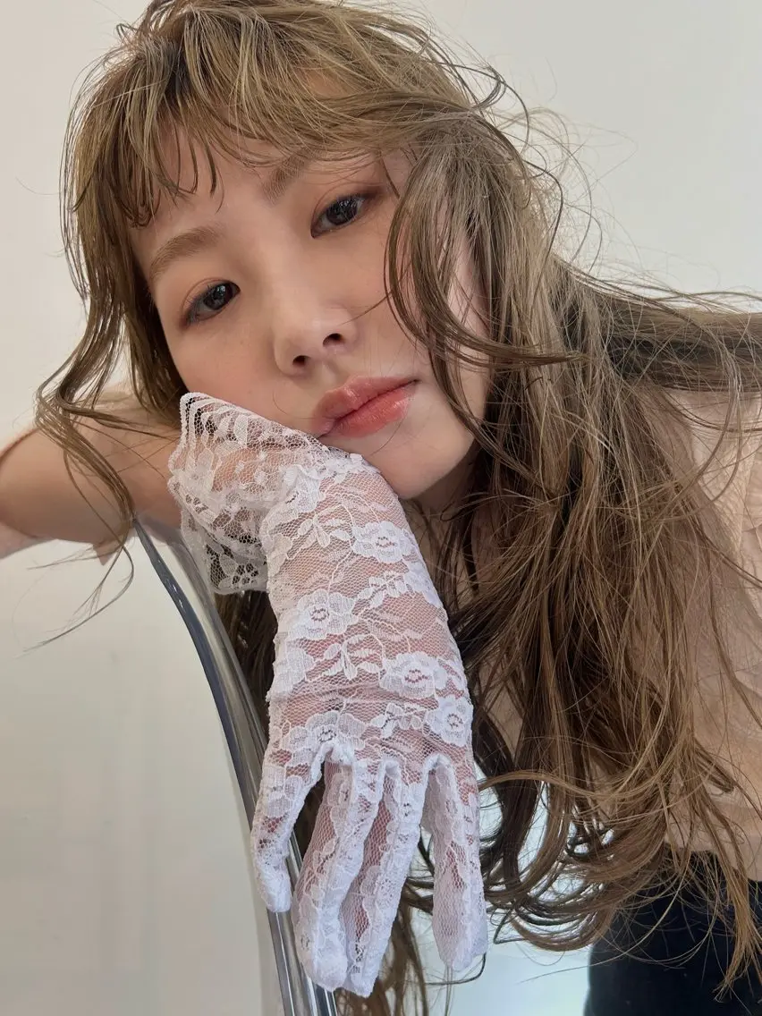 ロング みうら ありさのヘアスタイル