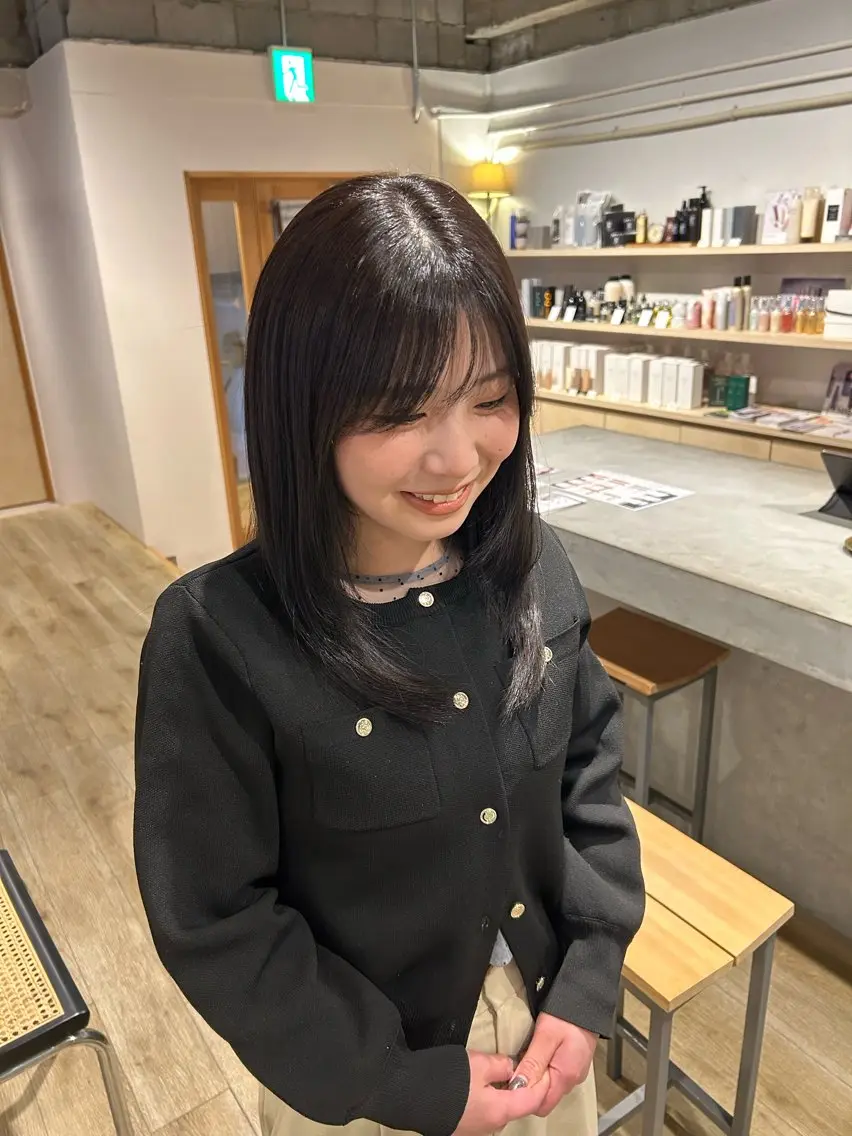 ミディアム カラー ヘアカラー aina ⠀ ⠀ ⠀のヘアスタイル