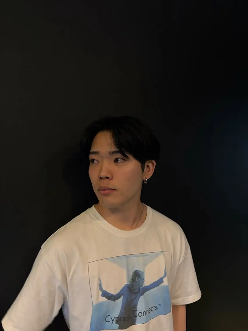 カラー 西村 賢斗のヘアスタイル
