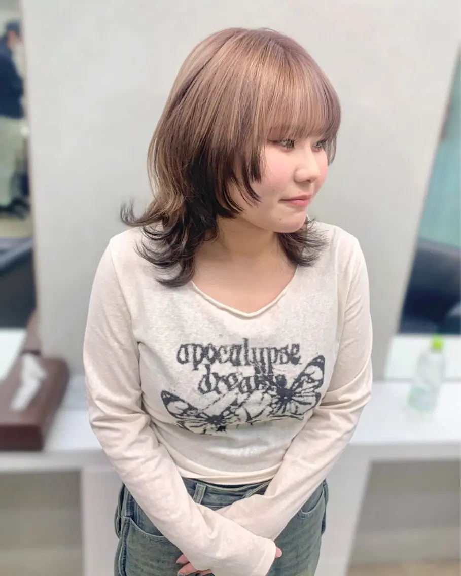 ミディアム カラー ヘアアレンジ カット ヘアカラー トリートメント 個性爆弾💣 ダブルカラー/ゆかのヘアスタイル