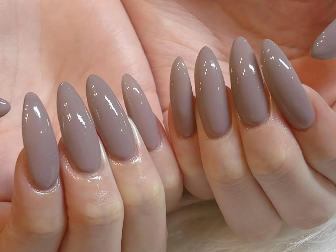 ネイル ロングネイル le'a -レア-のネイルデザイン
