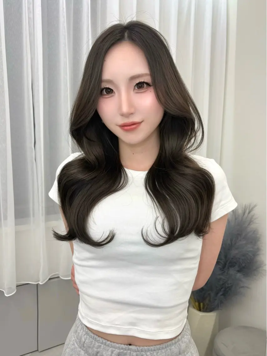 ロング カラー ヘアカラー 盛れる韓国ヘア🩰/ ワンホンヘア/華のヘアスタイル
