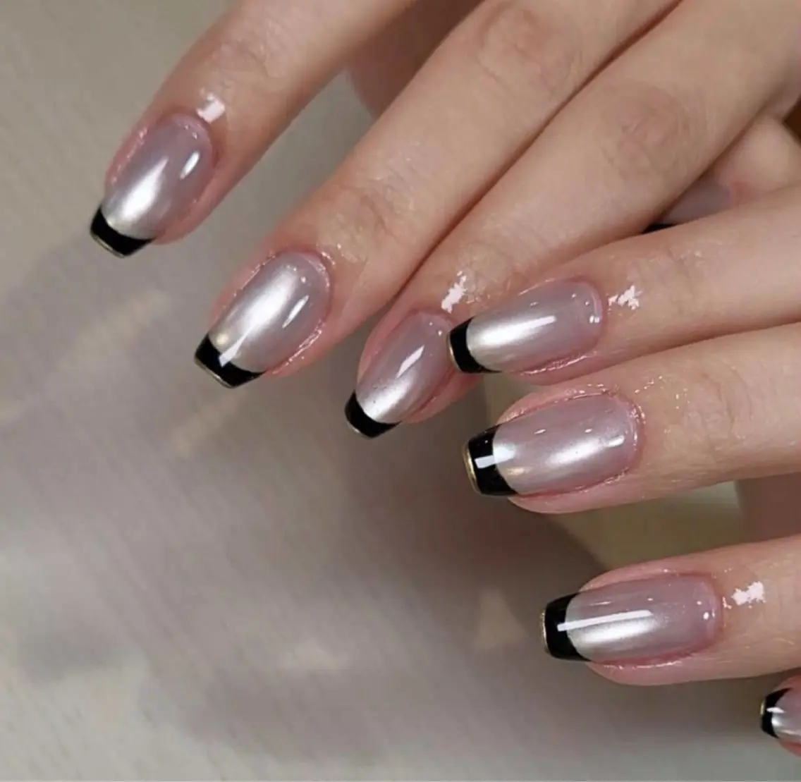 ネイル YOKOSUKA NAILS💅🩶のネイルデザイン