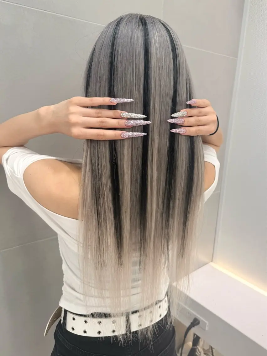 ロング カラー ヘアカラー トリートメント 🌈 YUUNA🌈のヘアスタイル