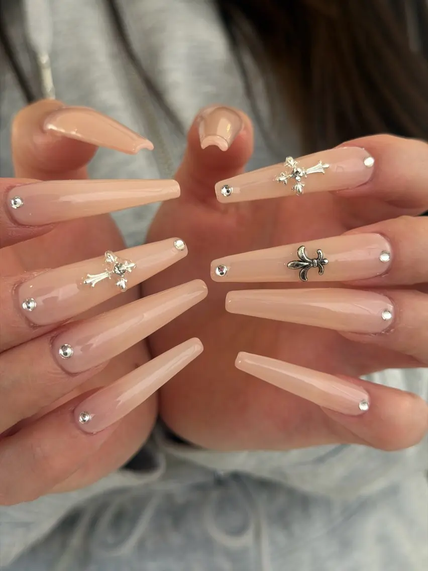 ネイル ハンドネイル なぽ ❤︎ y2k/韓国nailのネイルデザイン