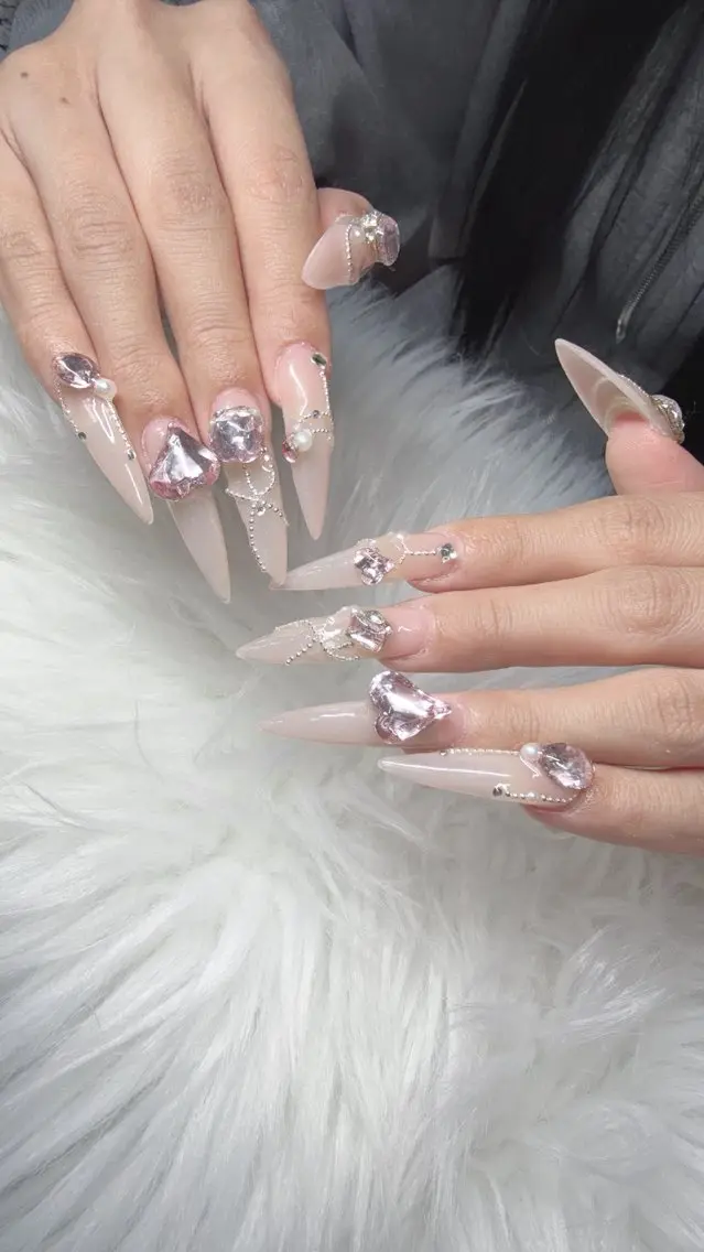 ネイル ハンドネイル Lee Nailsのネイルデザイン