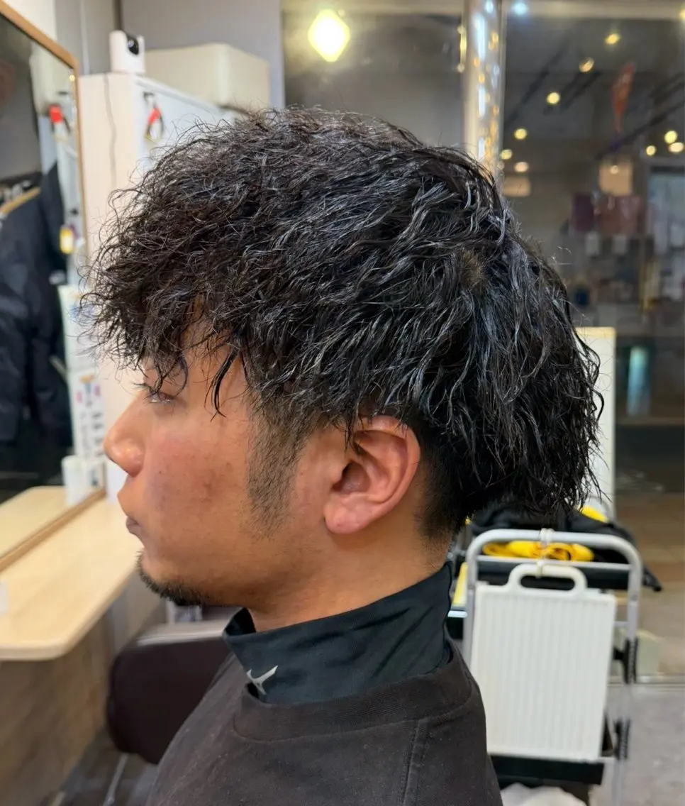 ミディアム ミディアムパーマ ツイストパーマ 🧊メンズ/ギャル/ ブリーチカラー🧊のヘアスタイル