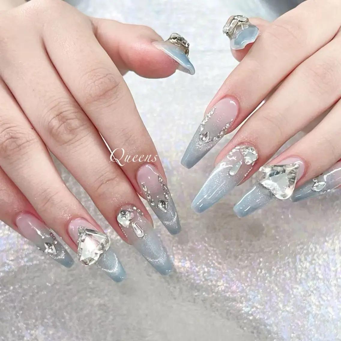 ネイル ハンドネイル Queens マオのネイルデザイン