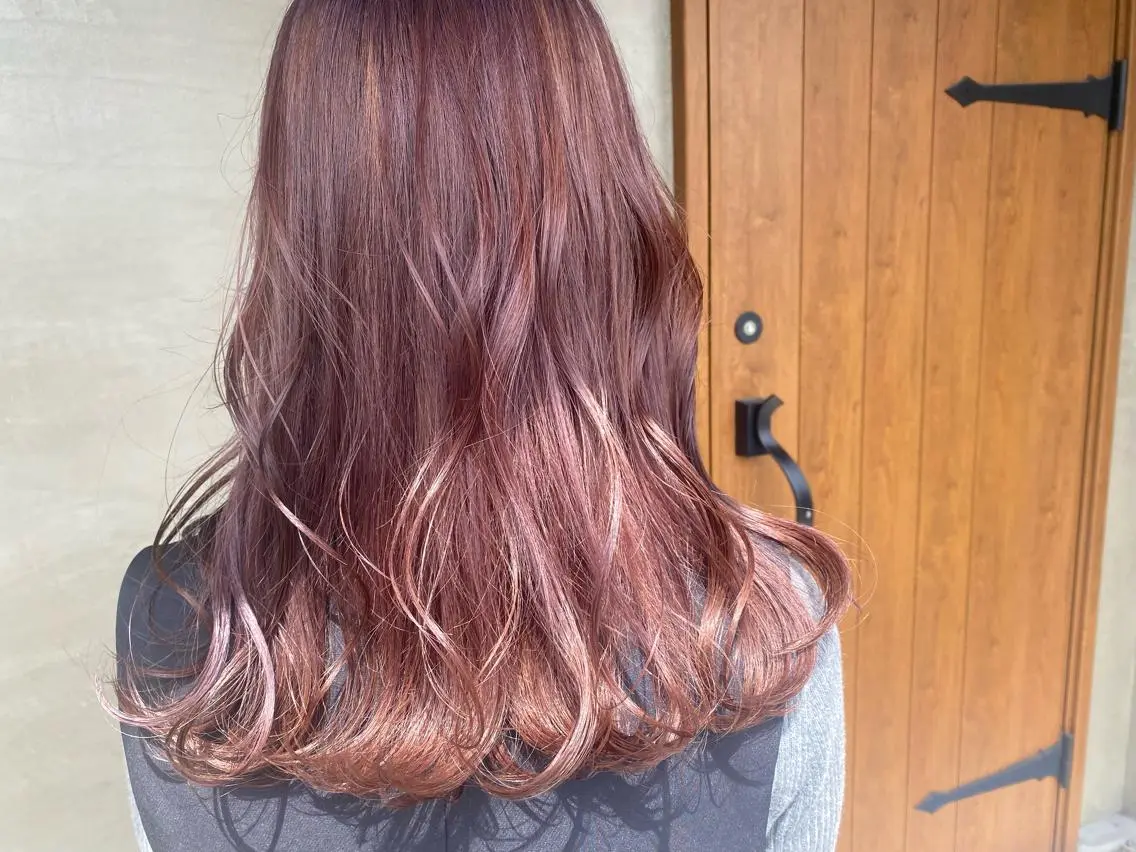ミディアム カラー ブリーチ ラベンダーカラー ラベンダーピンク ピンクカラー 柔らかカラー🥛 mayucoのヘアスタイル