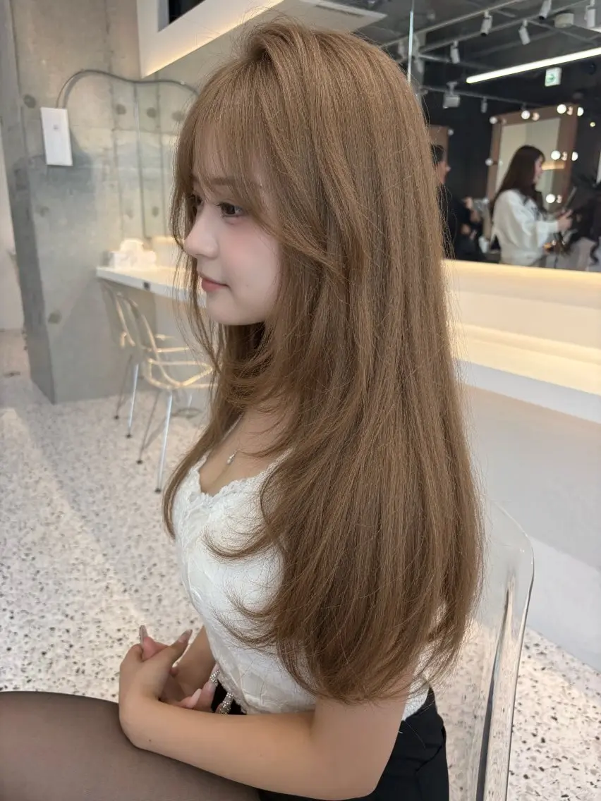 ロング ヘアカラー トリートメント 🎀ダブルカラー/ 透明感カラー/翼🎀のヘアスタイル
