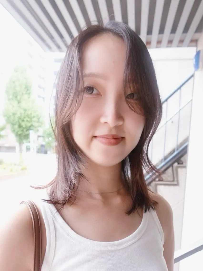 ミディアム レイヤーカット sauのヘアスタイル