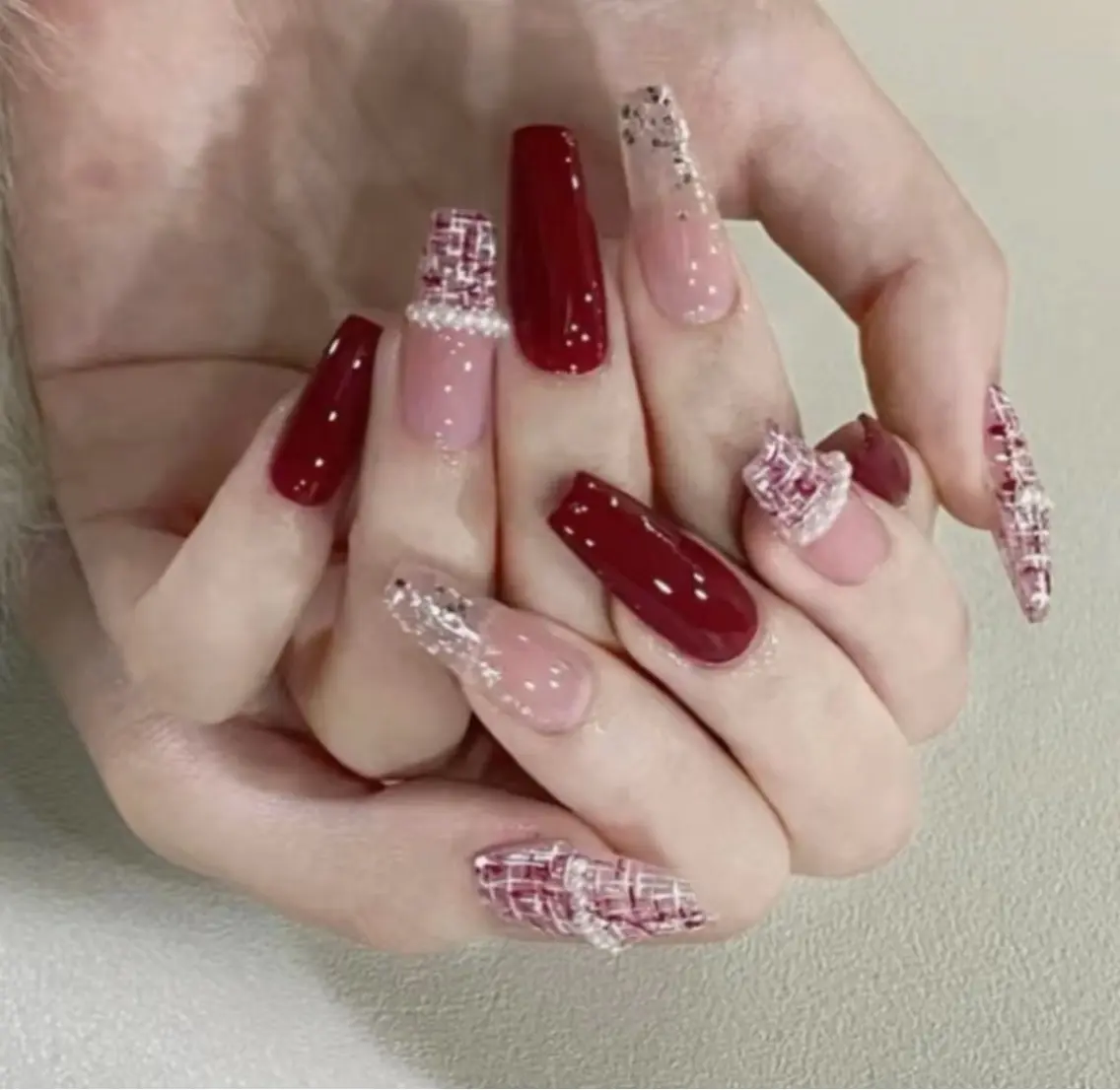 ネイル ハンドネイル ハンドケア queen nailのネイルデザイン