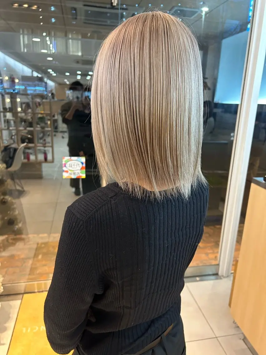 ミディアム カラー ベージュカラー ブリーチ ホワイトベージュ ヘアカラー トリートメント ハイトーン/メンズ 水野翔太のヘアスタイル