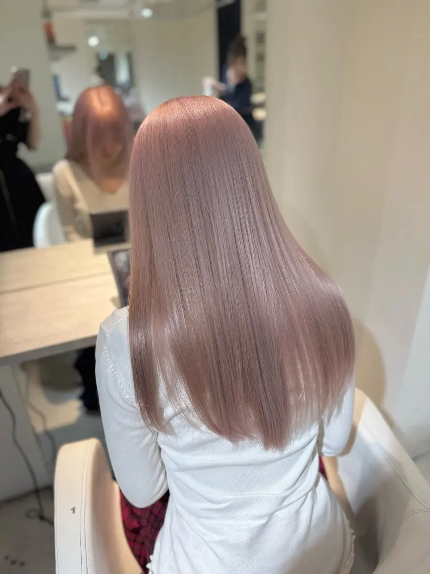 ロング カラー ヘアアレンジ ピンクカラー ホワイトピンク ヘアカラー トリートメント 🦋🫧艶髪カラー 🫧🦋あいりのヘアスタイル