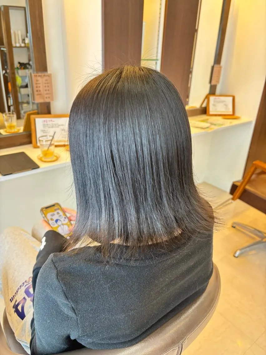 カラー ヘアカラー 山本 詩織のヘアスタイル