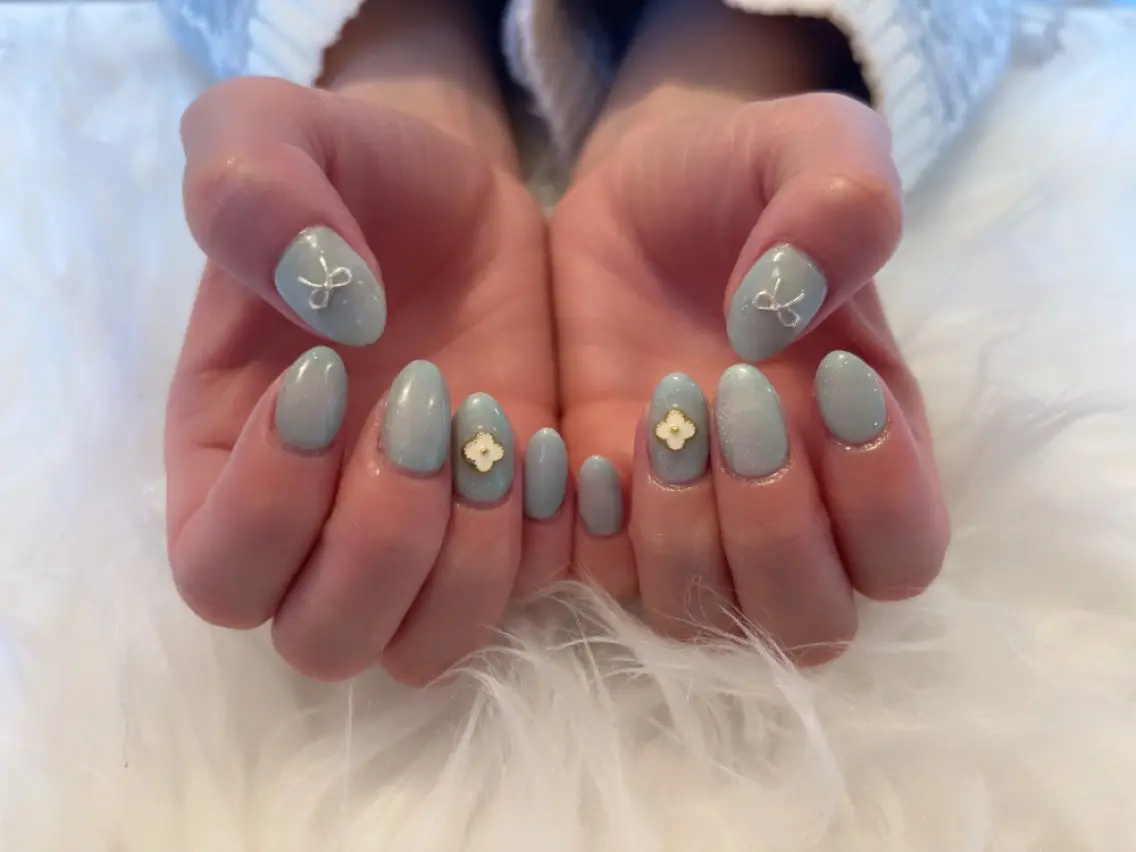 ネイル ブルー komohana salon🌺のネイルデザイン