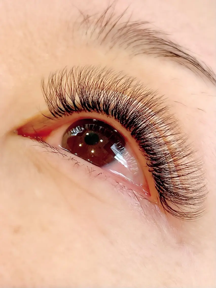 マツエク・マツパ ボリュームラッシュ EYE CHARMANTのマツエク・マツパデザイン