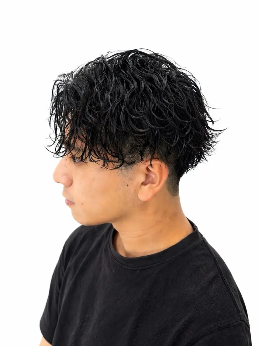 メンズ骨格矯正カット+特殊パーマ+トリートメント¥15880の写真