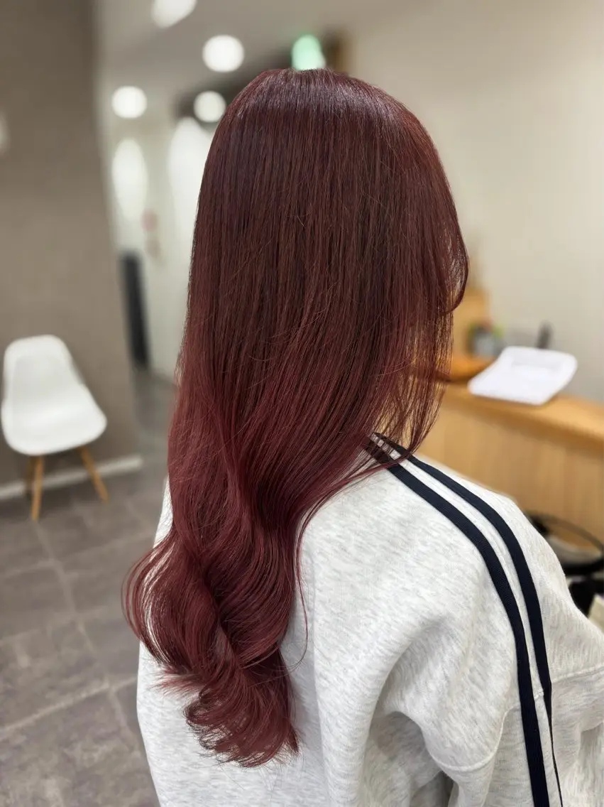 ロング カラー レッドカラー カット ヘアカラー トリートメント (kakko) ayumiのヘアスタイル