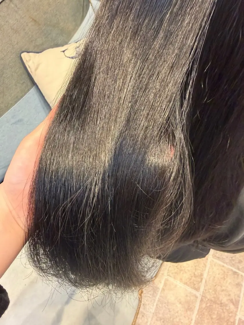 カラー 牧野 心咲のヘアスタイル