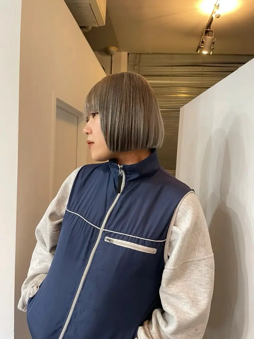 カラー かがやしづ ⭐️ベージュのヘアスタイル