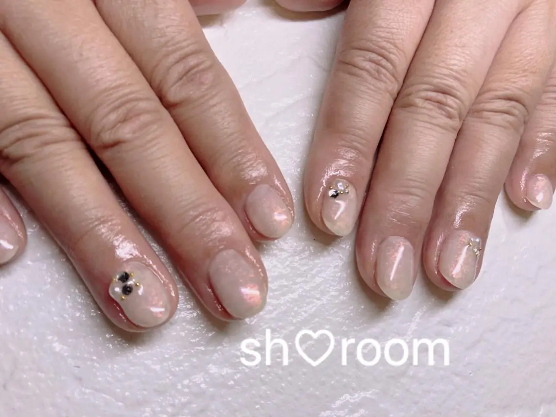 ネイル オーロラネイル キラキラネイル ショートネイル Nail salon Ruuのネイルデザイン