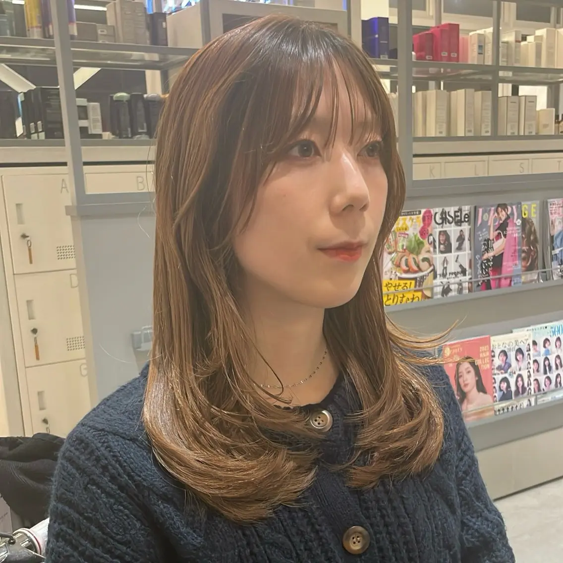 ロング くびれヘア 顔まわりレイヤー レイヤーカット 松井 せりのヘアスタイル