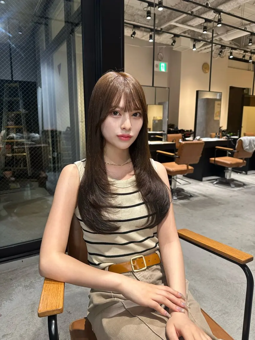 ロング カラー 韓国レイヤーカット 透明感カラー冨田那樹のヘアスタイル