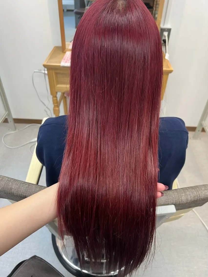 ロング カラー 松本 菜那のヘアスタイル