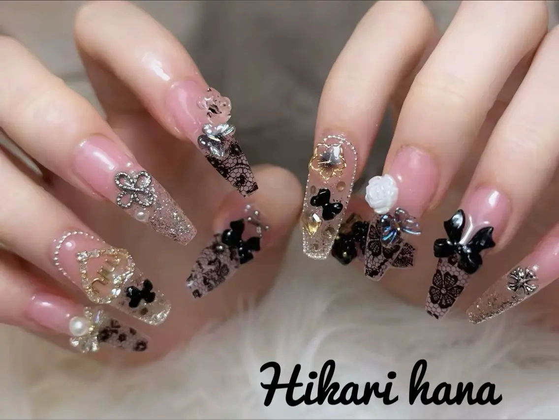 ネイル チークネイル フレンチネイル グラデーション キラキラネイル 韓国ネイル HIKARIHANA NAILのネイルデザイン