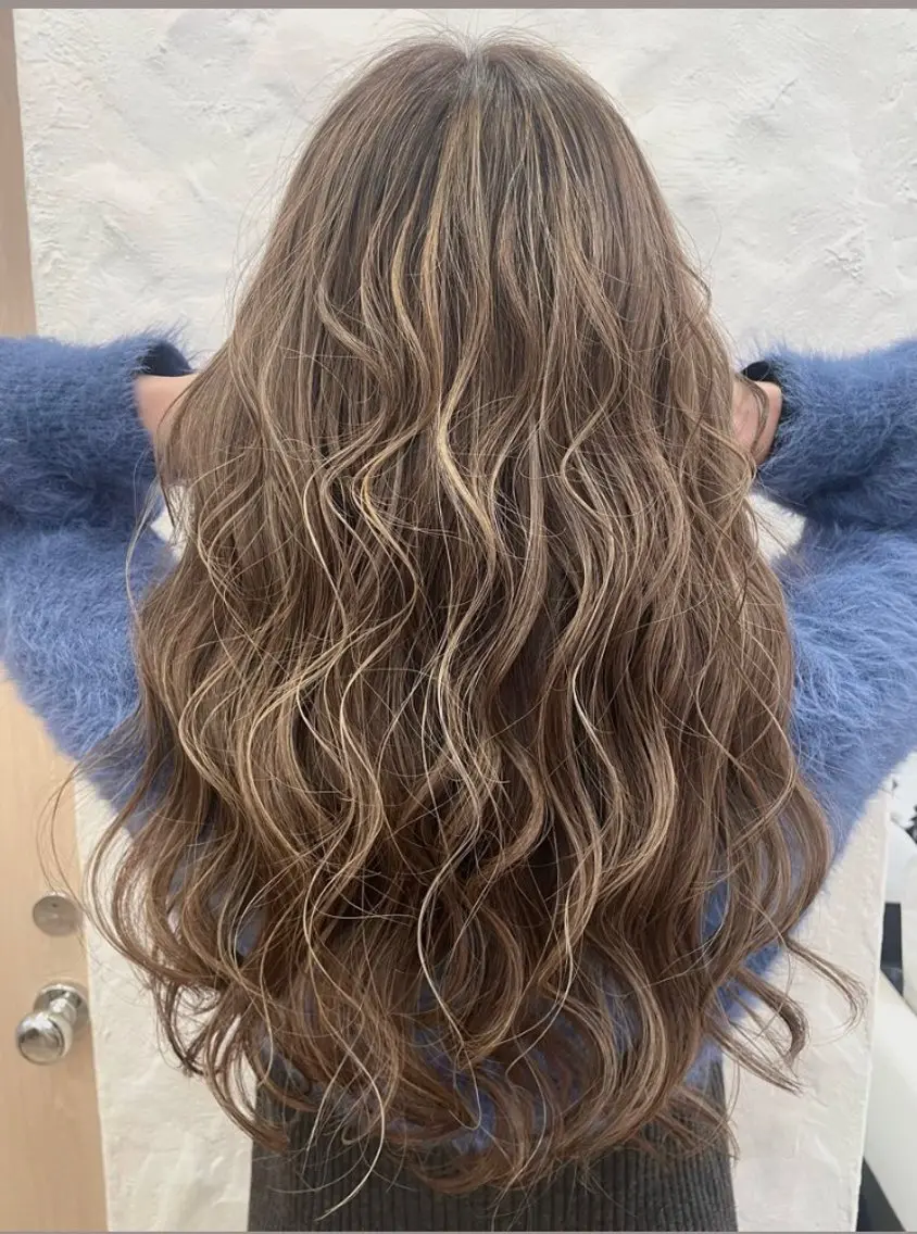 ロング カラー パーマ ヘアアレンジ メンズ キッズ ハーフアップ 子どものヘアアレンジ メンズバレイヤージュ メンズブリーチ メンズハイライト カット ヘアカラー トリートメント ヘッドスパ ヘアセット kotona 🤍miuraのヘアスタイル