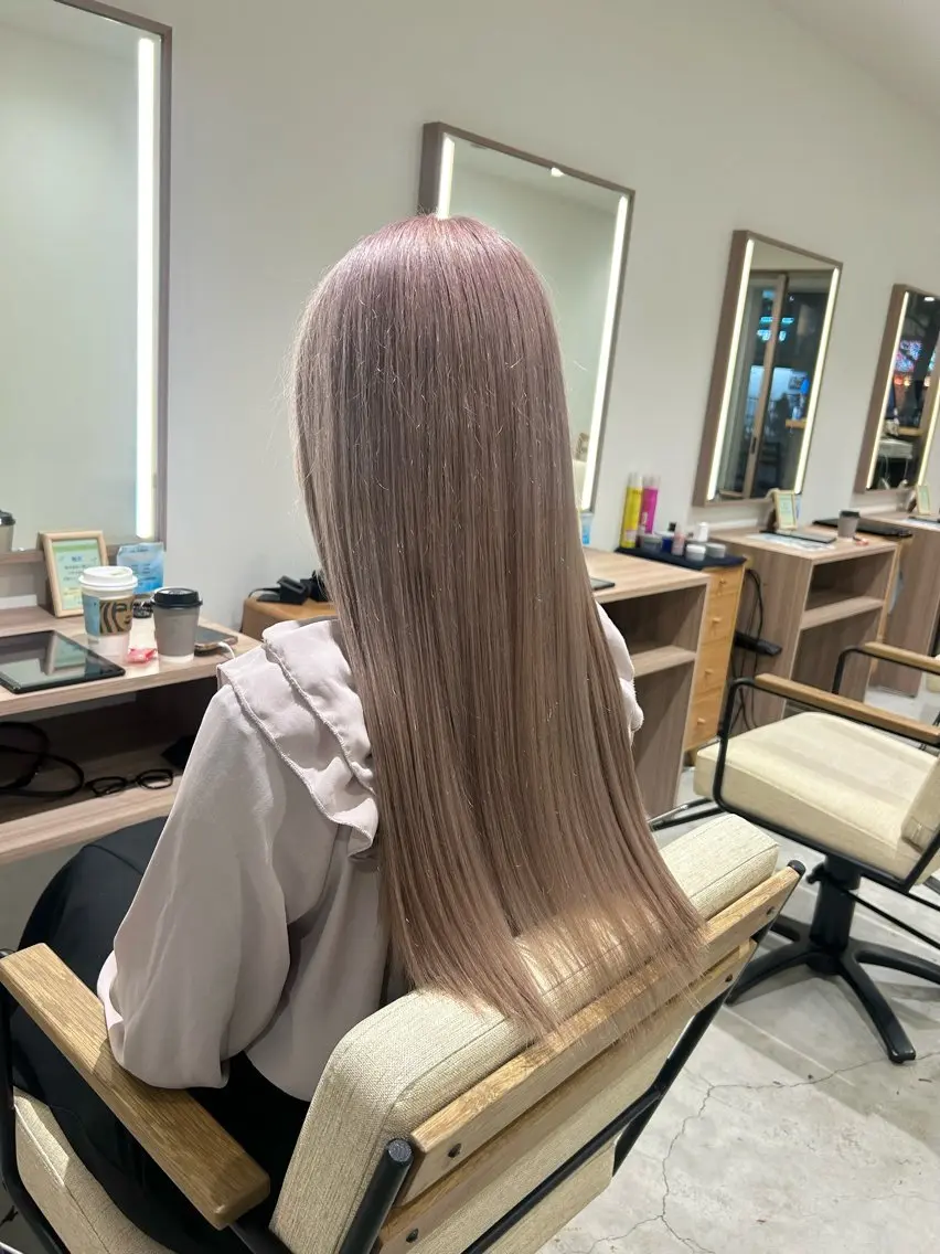 ロング カラー ヘアカラー トリートメント 🎀透明感カラー🎀 mikaのヘアスタイル