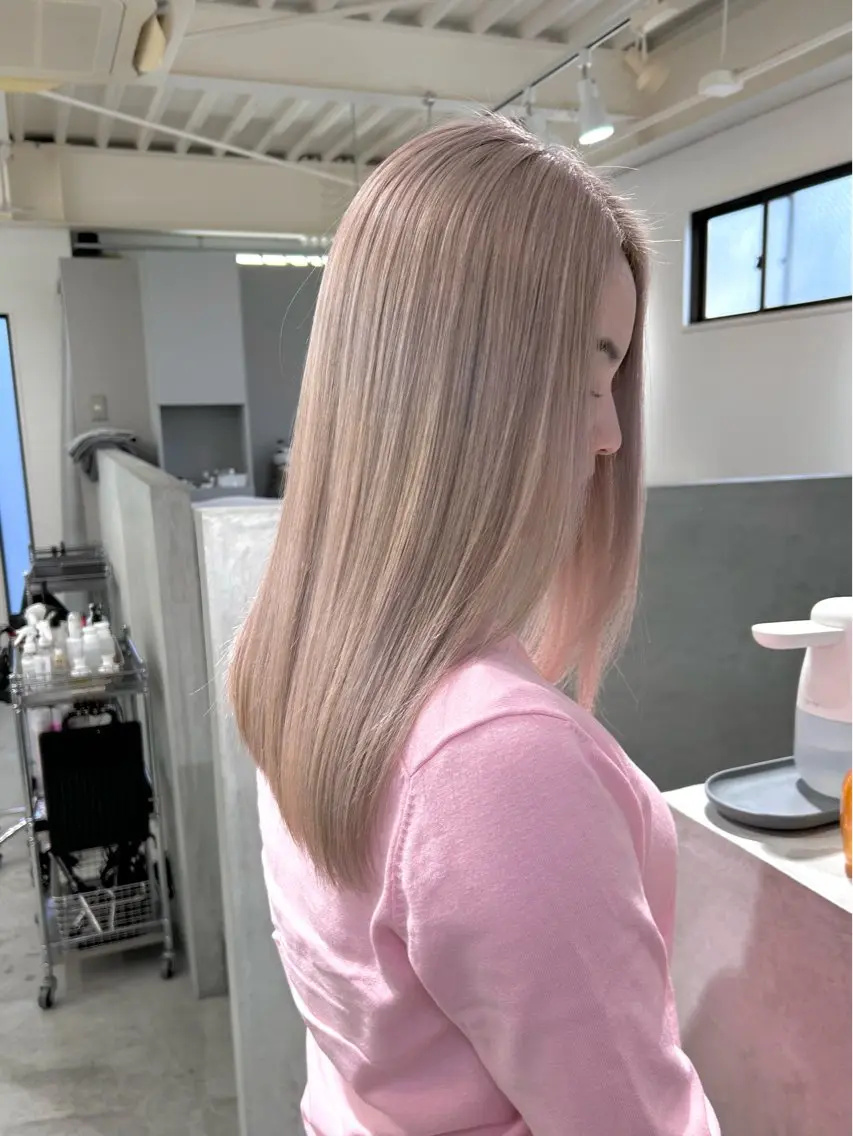 ブリーチ+透明感カラー+トリートメント⭐️の写真