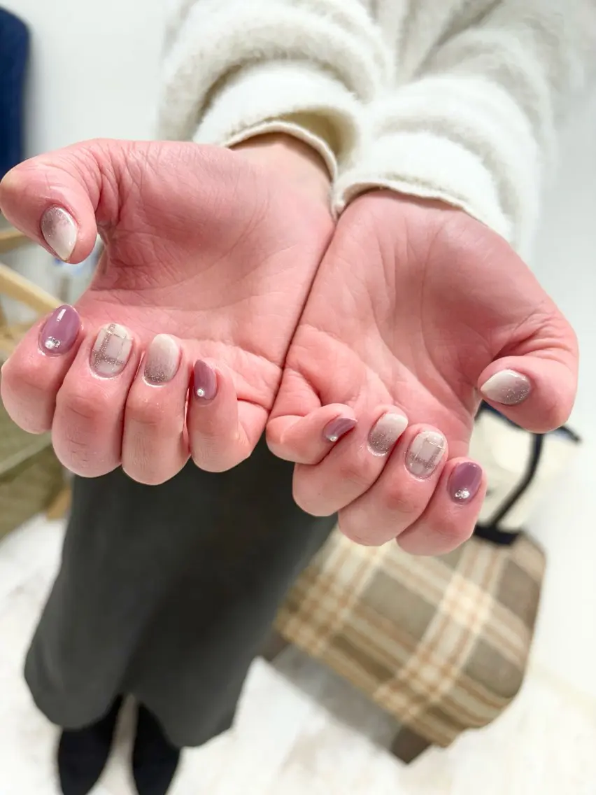 ネイル 吉田 里菜のネイルデザイン