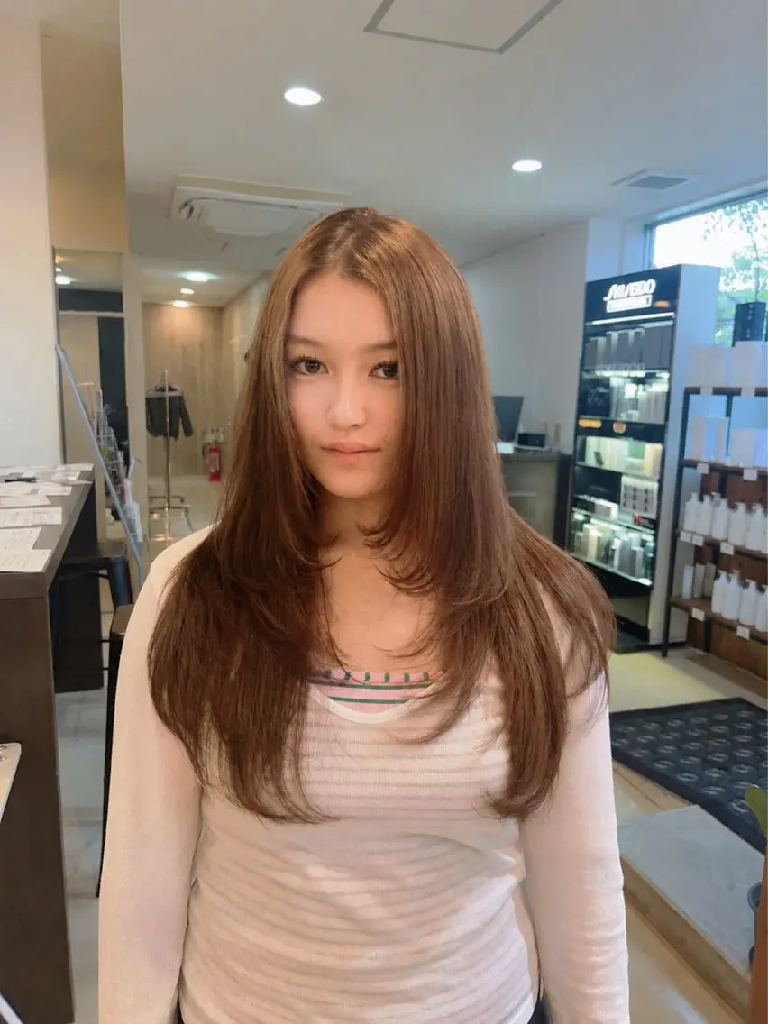 カラー ベージュカラー ブリーチ 透明感カラー ブリーチなしカラー 末廣 結音のヘアスタイル